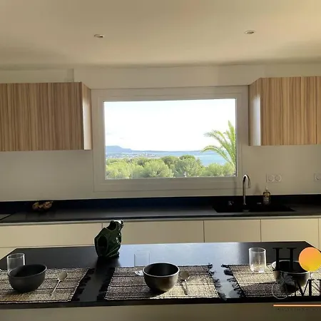 Superbe Avec Piscine Et Vue Panoramique * Bandol